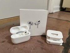 Apple AirPods Pro 2nd Generation Gen 2 A2968 with Charging Case RIGHT ONLY -READ