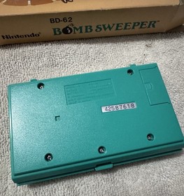 Nintendo Game & Watch BD-62 Bomb Sweeper Handheld Multi Screen Complete CIB