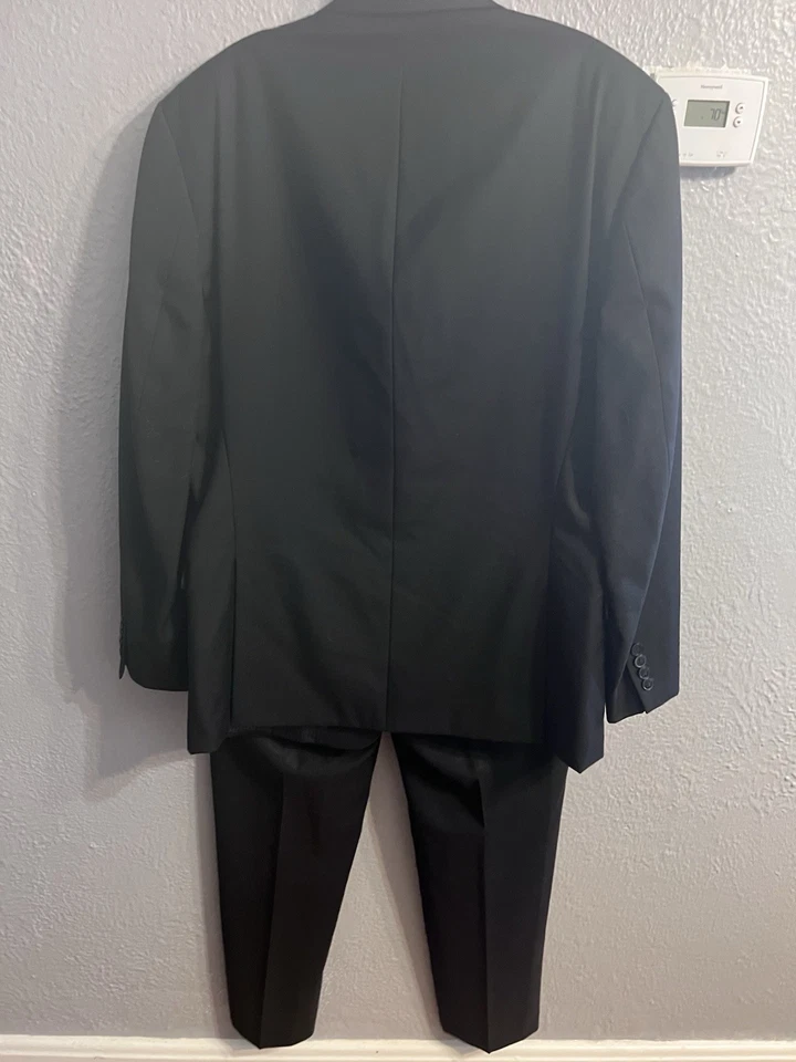 Calvin Klein Men's Black Slim Fit Wool Jacket Pants Suit Size 42R 36x30 - Image 3 of 4