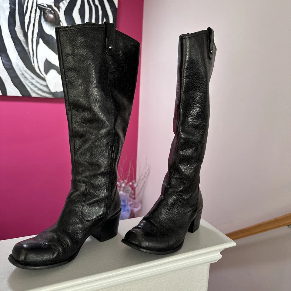Bota para mujer Jessica Simpson negra Keaton hasta la rodilla talla 7 Foto 3 de 4