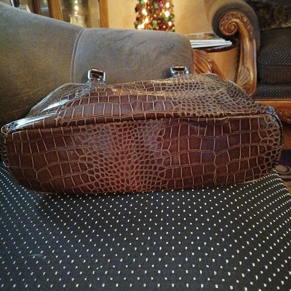 Brown Faux Alligator Croc Handbag - Image 4 of 4