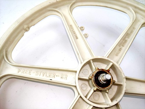 NOS FREE STYLER 6R ITALY BMX MAGS STYLE FRONT WHEEL 6 SPOKE MONGOOSE GT REDLINE - Picture 4 of 7