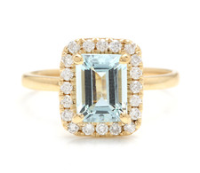 2.10 Carats Natural Aquamarine and Diamond 14K Solid Yellow Gold Ring