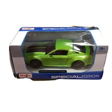 Maisto 2014 Ford Mustang Street Racer Special Edition 1:24 Green Man Cave Gift