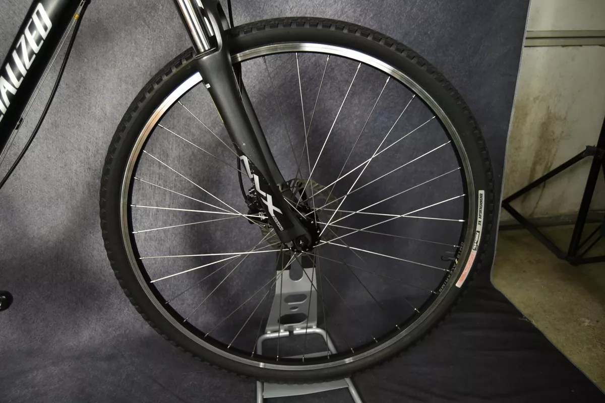 SPECIALIZED CROSSTRAIL SPORT HYBRID BIKE SIZE MEDIUM 18