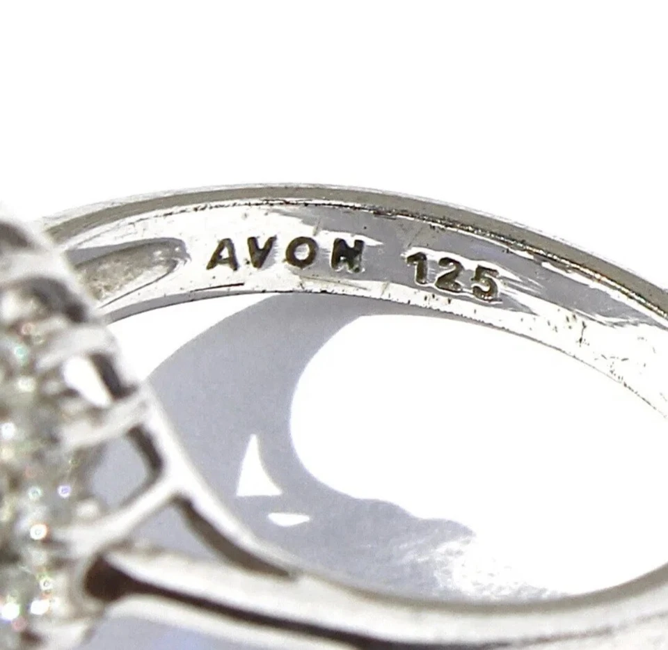 Anillo Majestuoso Princesa Zafiro 125 Aniversario Vintage Avon Plata Circonita Talla 9 Foto 4 de 4