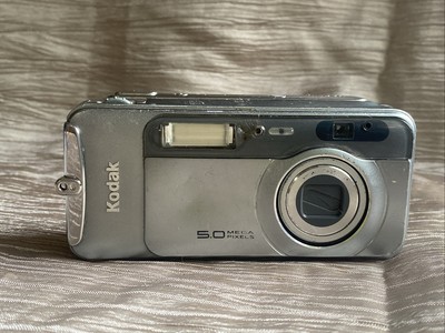 Kodak EasyShare LS753 5.0 Megapixel Zoom Digital Camera - Silver
