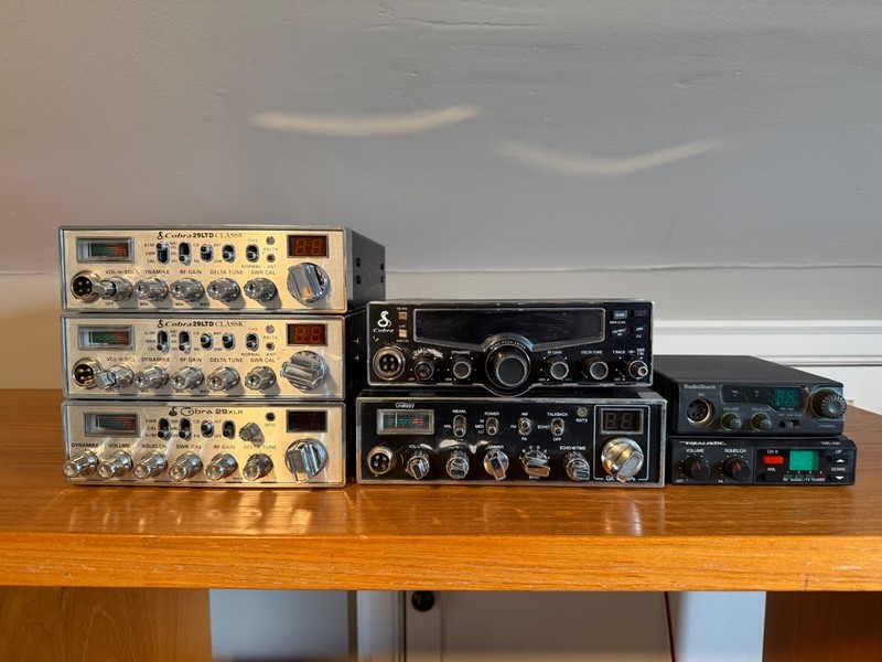 **CB Radio Lot - For Parts**