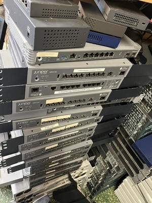 Restposten x16 Stück Juniper Networks SRX110 Junos Gateway Netzwerk Firewall