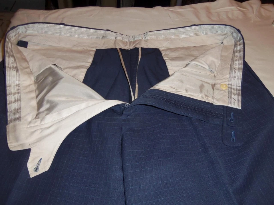 273- Zanella - Bennett LIGHT SILKY WOOL DARK GRAY PLAID PANTS - 40 X 33 - Image 3 of 3