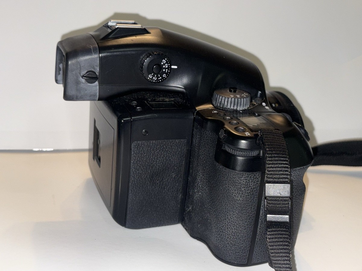 Mamiya 645 AFD Camera AF 80mm f2.8 Lens 120 Filmback With