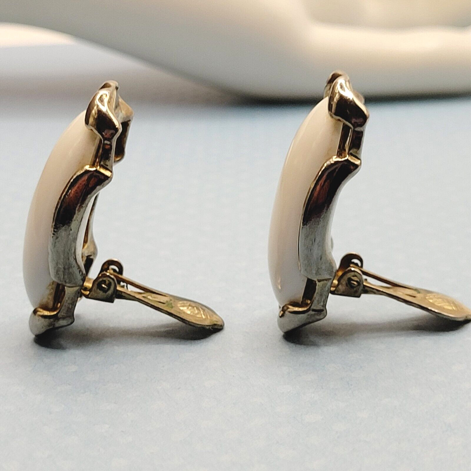 White Agate Stone Cabochon Statement Silver Tone … - image 18