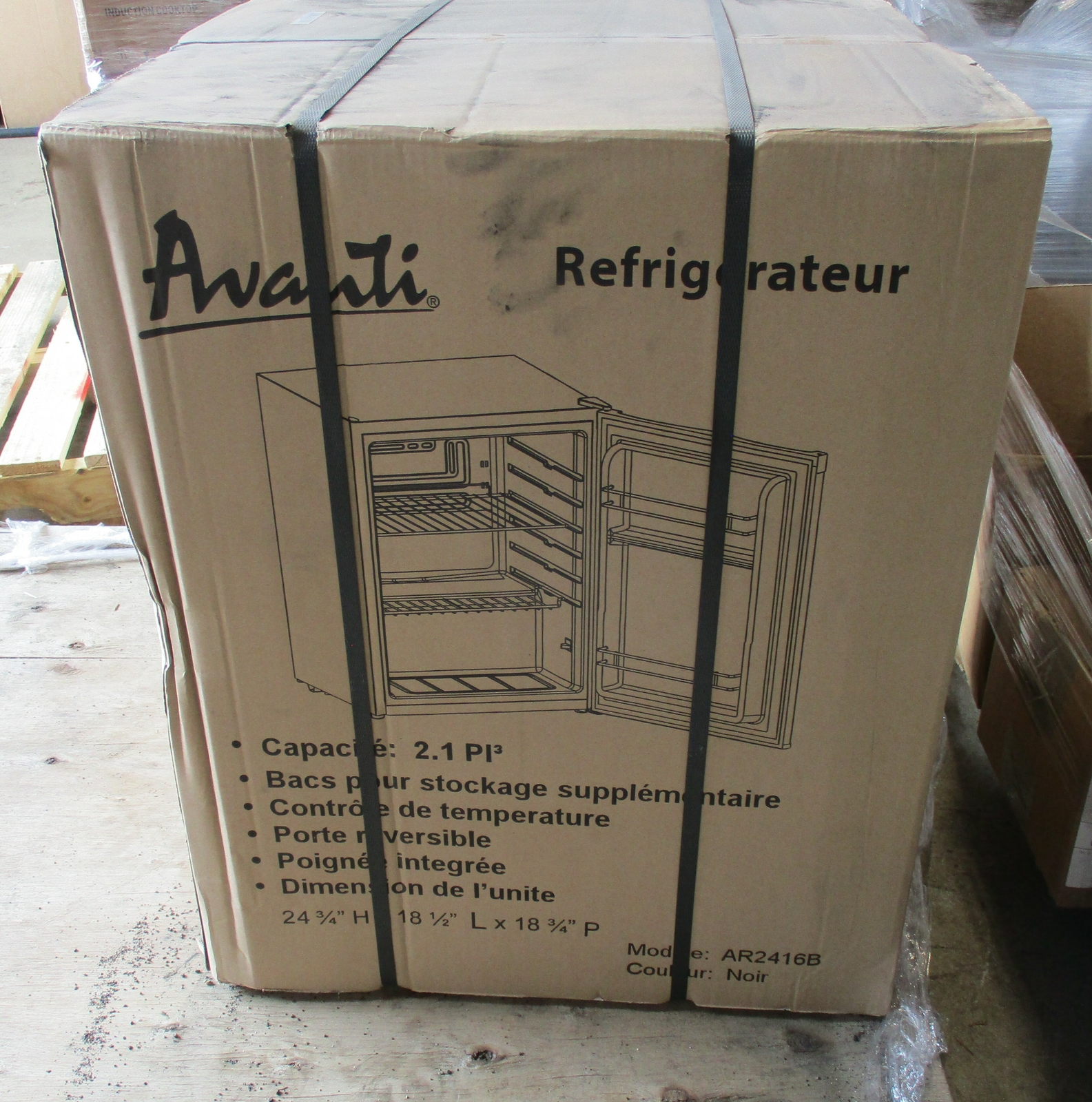 AVANTI 2.2 CU. FT BLACK COMPACT REFRIGERATOR AR2416B  APPLIANCES REFRIGERATOR