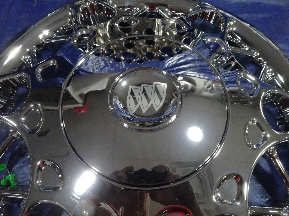 Buick Century 2000-2003 15" Cromo Tapacubos Cubierta Rueda 1153A Nuevo Repuesto Foto 2 de 4