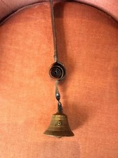 Cloche Bronze Porte D’entrée D’un Ancien Magasin 