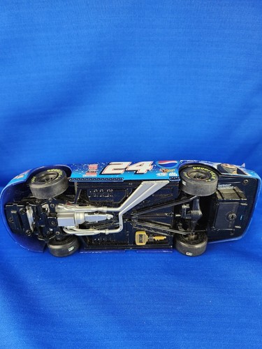 NASCAR Diecast 1/24 Stock Car 1999 Limited Edition - Picture 6 of 10