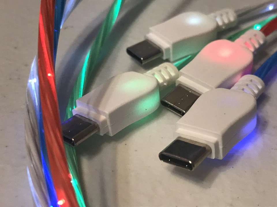 MICRO TIPO C FLUJO INTERMITENTE REVERSIBLE LUZ LED USB cargador cable sincronización de datos Foto 3 de 4