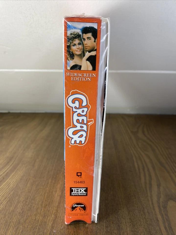 Grease - 20th Anniversary Edition - on VHS John Travolta w/ CD & script - Image 3 of 4
