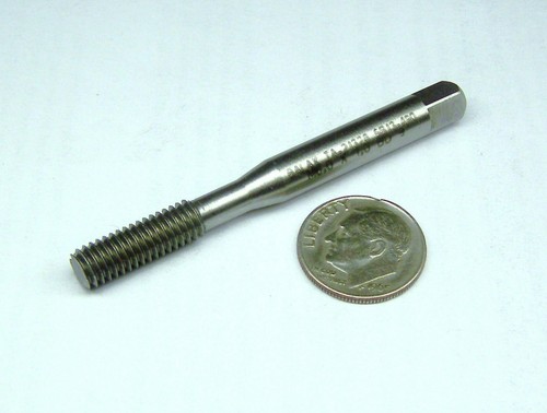 BALAX TA-21328 RUBINETTO FILETTATO USATO M6X1.0 BD9 1 SCANALATURA 2-1/2" OAL ESTREMITÀ PIATTA  - Foto 1 di 8