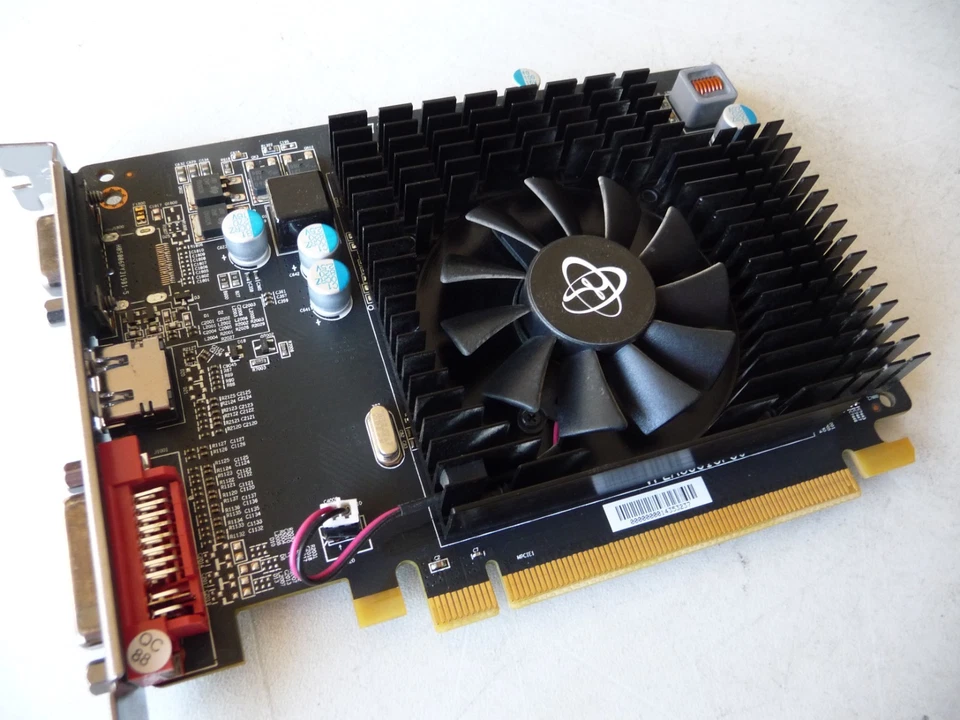 AU SELLER AMD XFX RADEON HD6570 1GB GDDR3 PCIE HDMI DVI GPU CARD HD-657X-CNF3 V5 - Image 2 of 4