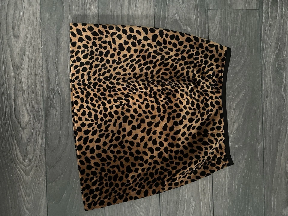 Iceberg Velvet Leopard Skirt Size 44 - Image 2 of 4