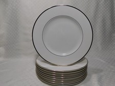 Set of 9 Mikasa Cameo Platinum Dinner Plates HK301, Ultima+