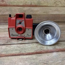 VINTAGE 1950s Herbert-George Co. IMPERIAL MARK XII CAMERA Untested - Red