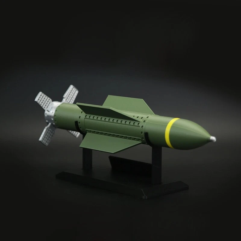 Modellino Militare USA GBU-57 MOP 30cm Scala 1:20 Stampa 3D Per Collezionisti - Immagine 4 di 4