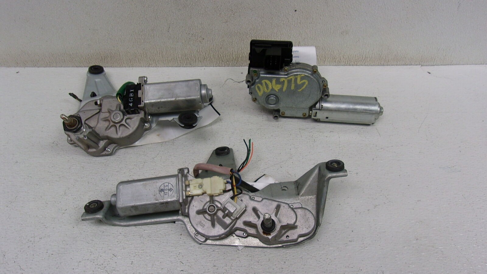 2018 Chevrolet Equinox Rear Wiper Motor OEM 40K Miles - LKQ378132133