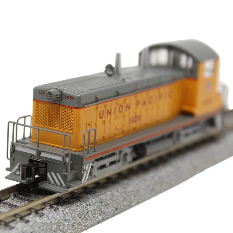 N Kato 176-4380 NW2 Diesel Locomotive Union Pacific UP 1039 DC - Image 2 of 4