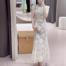 Self Portrait New diamond-encrusted three-dimensional flower lace fishtail dress