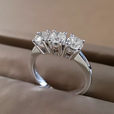 Carati Anello Di Diamanti Costo Anello Trilogy Oro Bianco 18 Kt