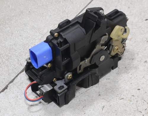 VW Polo 9N Bj 2002 Original Tür Schloss Tür vorne RECHTS #113332-C52