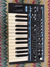 Novation Bass Station II Monophonic Analogue Synthesizer Keyboard