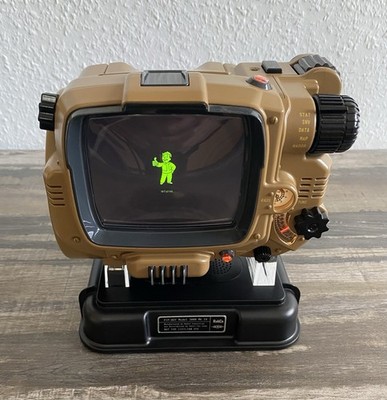 Thinkgeek Fallout 4 Pip-Boy 3000 MK IV Deluxe Edition