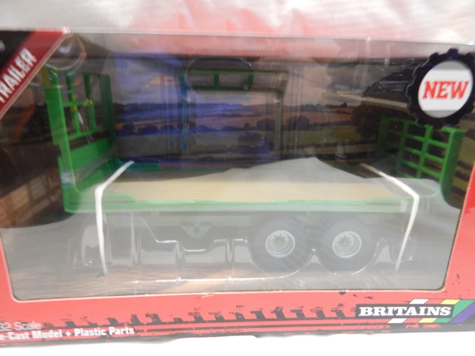 BRITAINS FLAT BED TWIN AXLE TRAILER 43414 BNIB 1:32 - Image 2 of 4