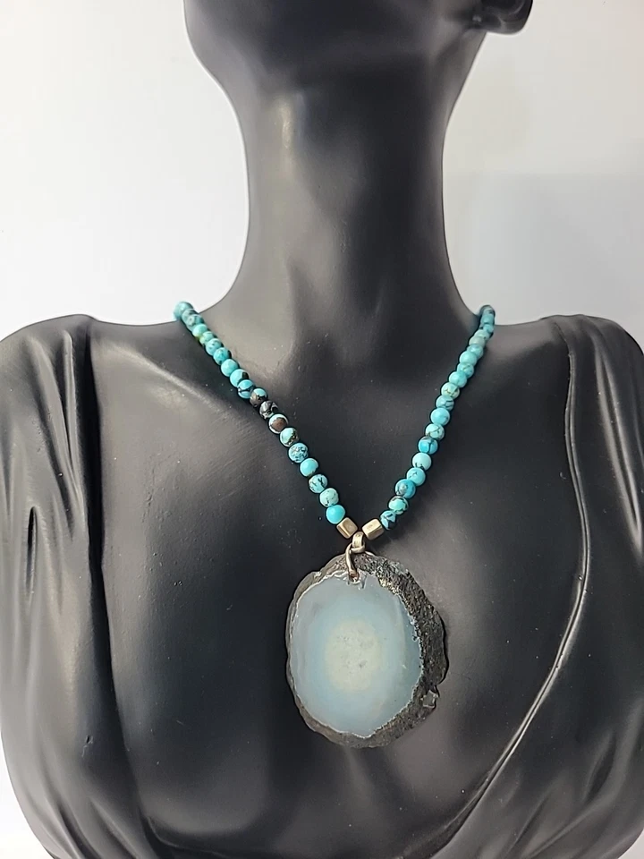 Vintage Sparkling Sage Blue Stone Beaded Necklace Blue Agate Slice Pendant - Image 2 of 4