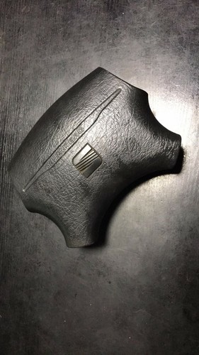 Steering wheel airbag