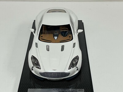 1/18 Tecnomodel Aston Martin One-77 in Frost White #18/22