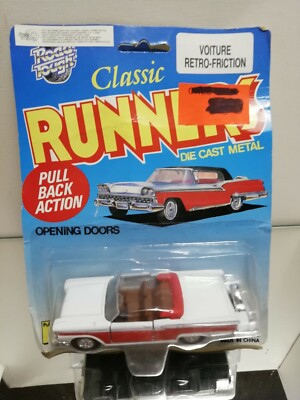 Road Tough Classic Runners CONVERTIBLE WHITE RED Die Cast Pull Back ON CARD