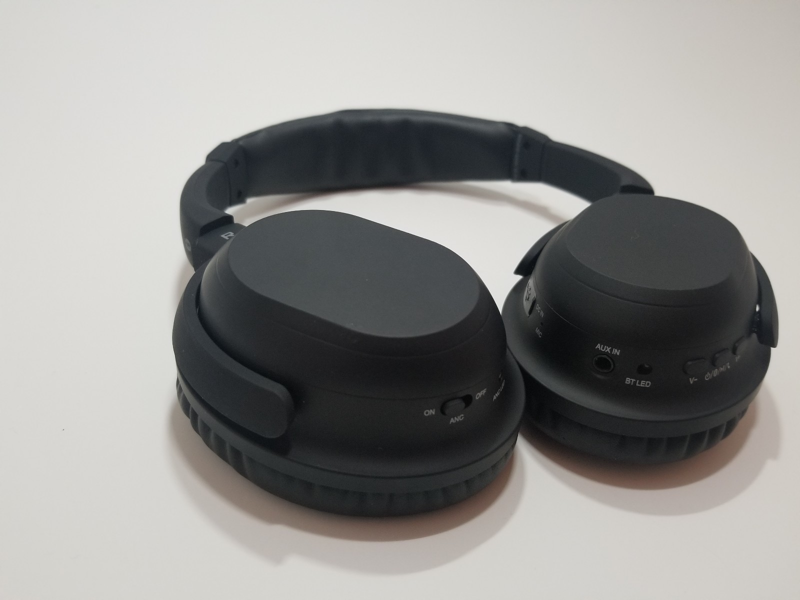 ilive noise cancelling headphones platinum