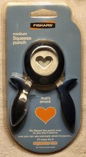 Fiskars Heart Medium Squeeze Punch Valentine's Day "That's Amore" 12-7442 - NEW