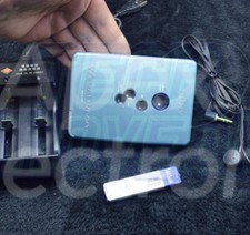 Sony Walkman WM-EX610 funziona bene e viene fornito con cuffie in omaggio