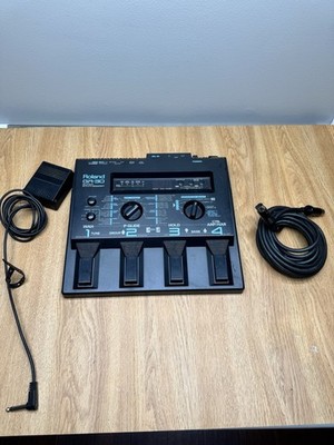 Roland GR-30 Digital Guitar Synthesizer Processor Multi-Effects Pedal Electric