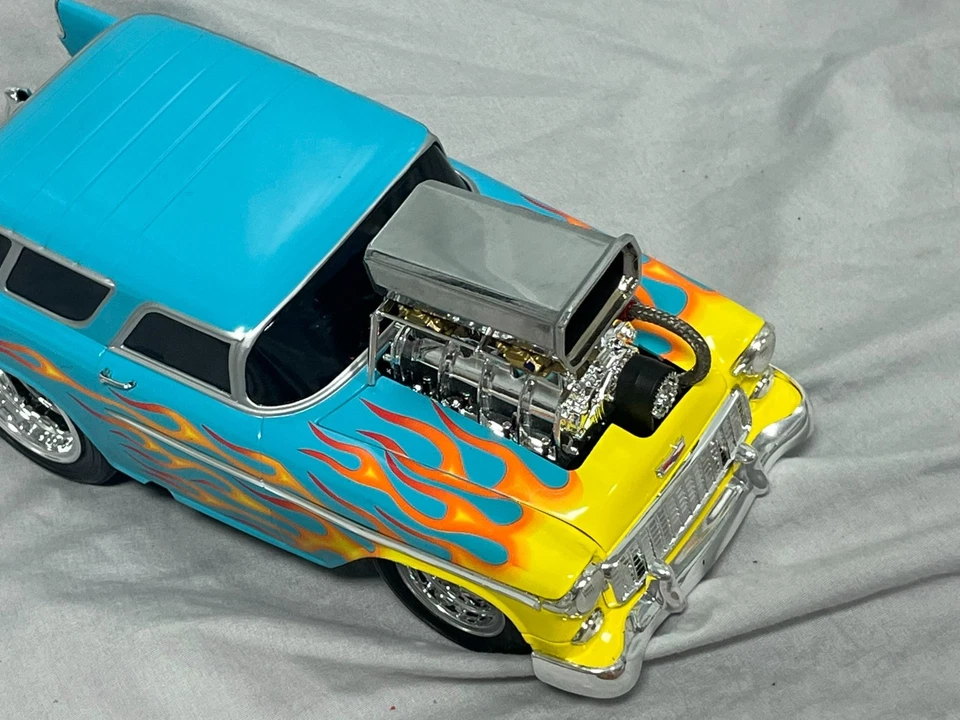 1955 Nomad Muscle Machines Teal With Flames 1:18 Scale Chevy Loose - Image 4 of 4