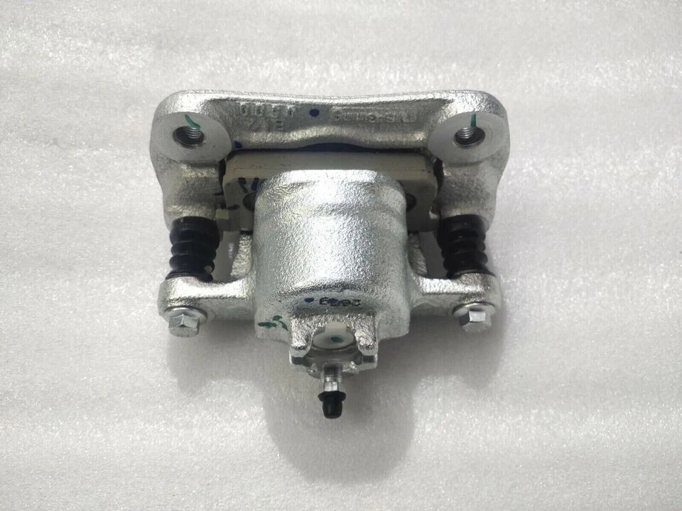 Suzuki Samurai SJ410 413 Gypsy Front Brake Caliper +Brake Pads LH & RH |Fit For - Image 4 of 4