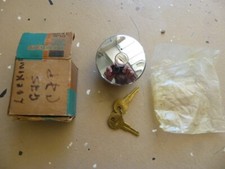 985893 Nos Gm Locking Gas Cap 1964 - 1970 Chevrolet Corvair And Pickup Truck