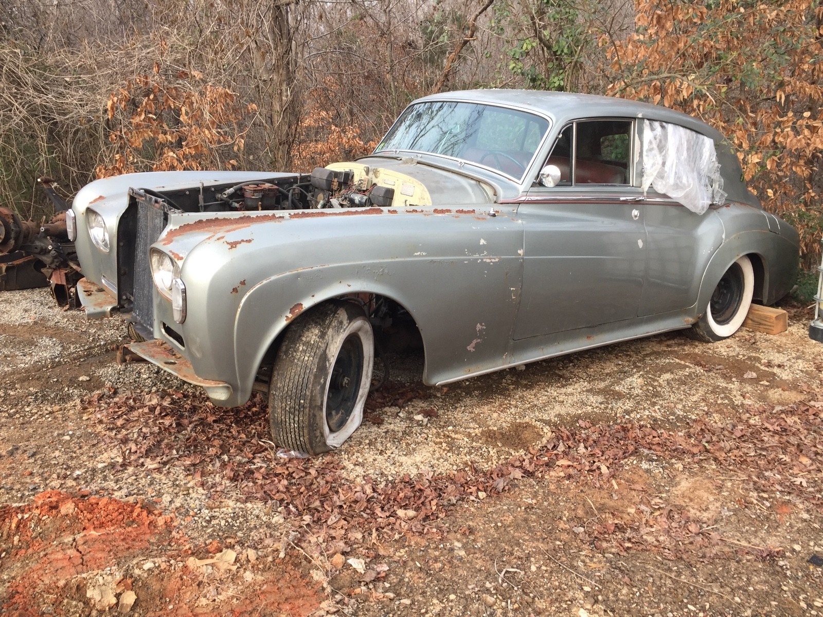 ROLLS ROYCE PHANTOM CLOUD BENTLEY SWITCH. WORLDS LARGEST USED PARTS INVENTORY