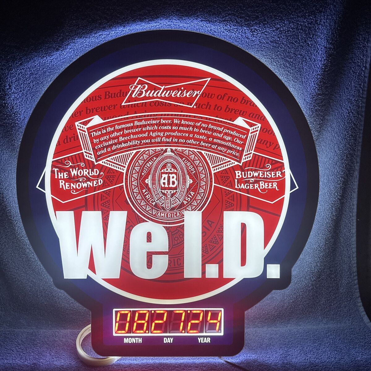AWESOME BUDWEISER BEER LIGHT UP LED “WE I.D” SIGN CLOCK AWESOME BUDWEISER BEER LIGHT UP LED “WE I.D” SIGN CLOCK