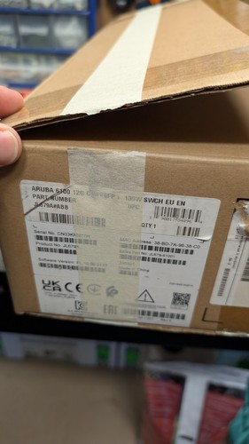 HPE Aruba 6100 12G Class4 PoE 2G/2SFP+ 139W Switch - JL679A - Photo 2/3